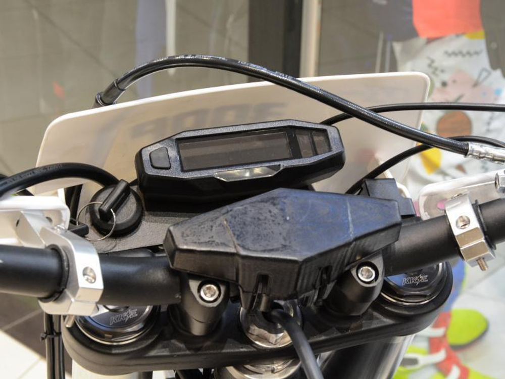 Мотоцикл кроссовый Zuumav FX CR300P 300CC White-Red 21/18