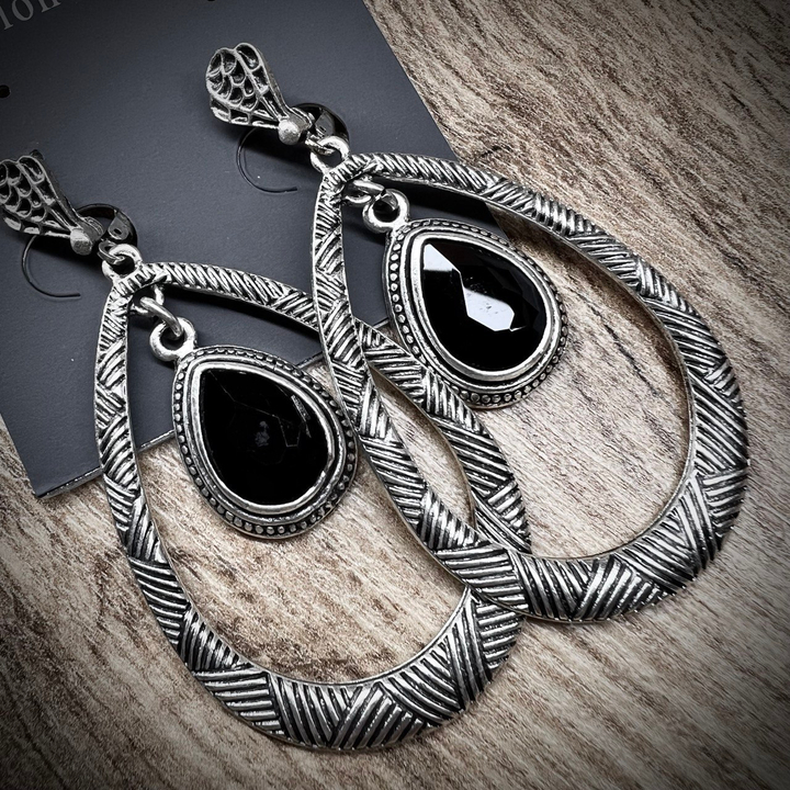 Серьги на англ. заст Bohemia капля узор полосы геометрия подвеска капля кристалл черный в оправе металл античный серебристый