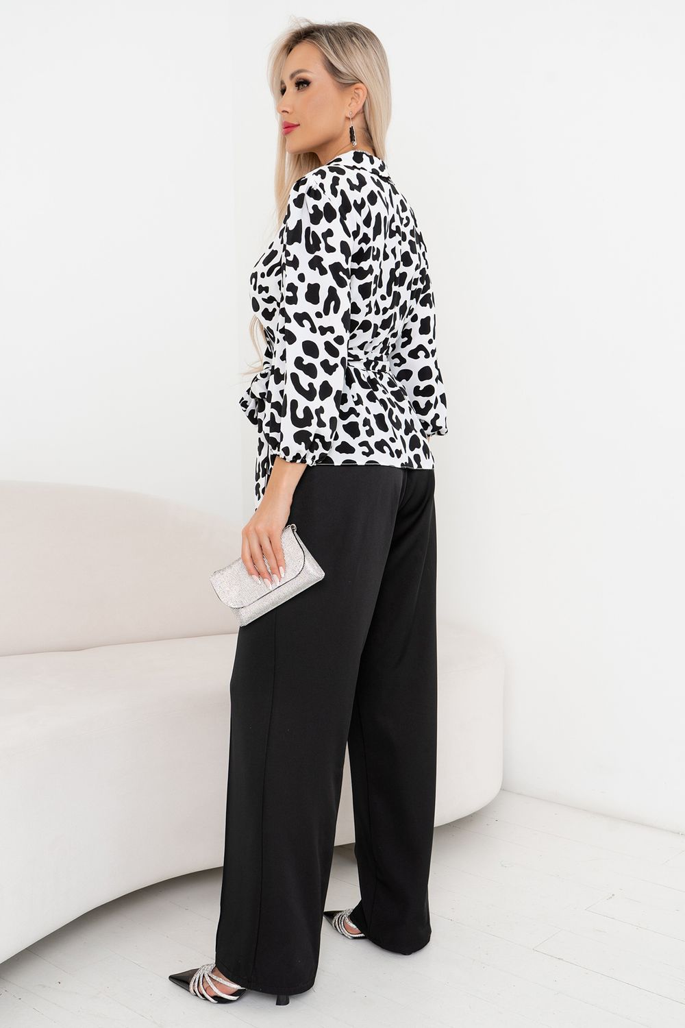 Костюм брючный Домино (черный/белый) Кбр11-38 Nikol (Акция)