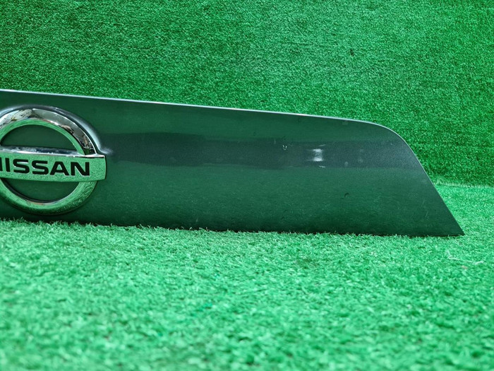 Накладка крышки багажника Nissan Qashqai J11 13-23