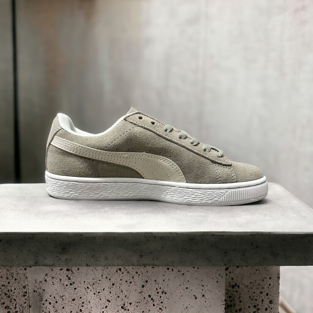 Puma Suede • Gray