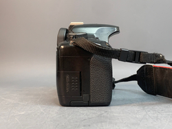 Canon 450D kit 18-55mm 3.5-5.6 IS 19.800 кадров с дефектом