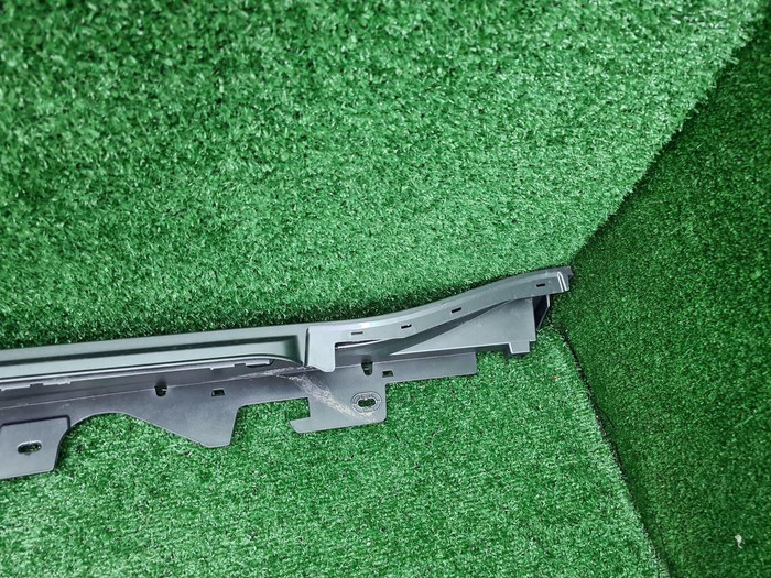 Накладка порога левая BMW M3 G80 (2020-н.в.)