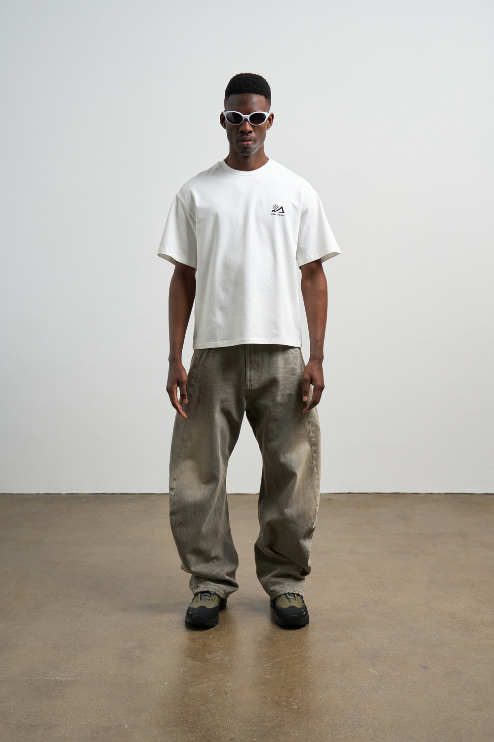 Джинсы Nothomme Monterest Limited Edition Vintage Washed Distressed Curved Blade Jeans "Washed Khaki Grey"