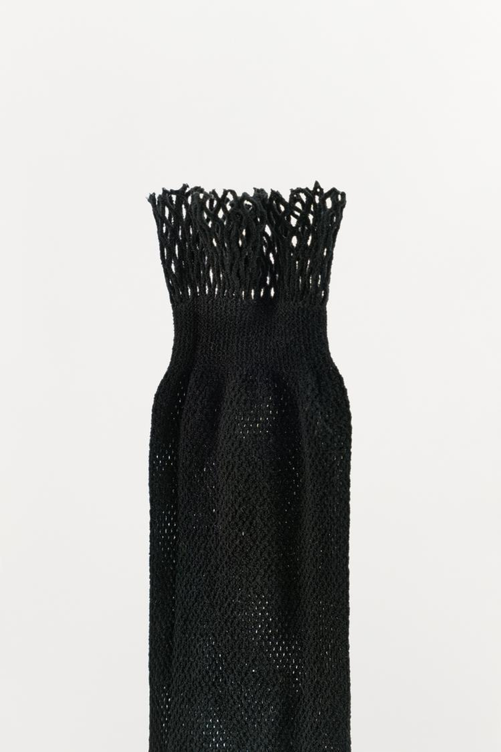 ZARA ДЛИННЫЕ БЕСШОВНЫЕ МИТЕНКИ LIMITED EDITION, ЧЕРНЫЙ