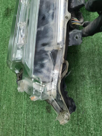 Битая Фара левая Toyota Land Cruiser 200 15-21 LED