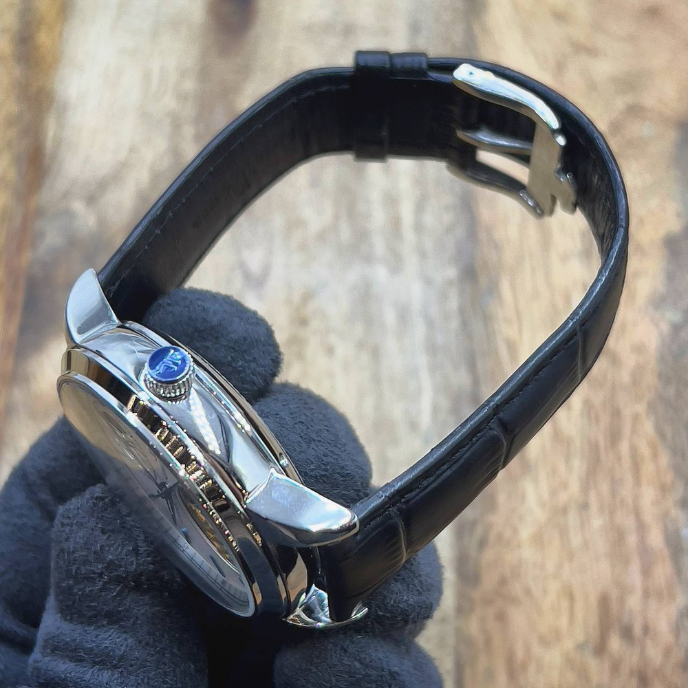Часы Jaeger-LeCoultre