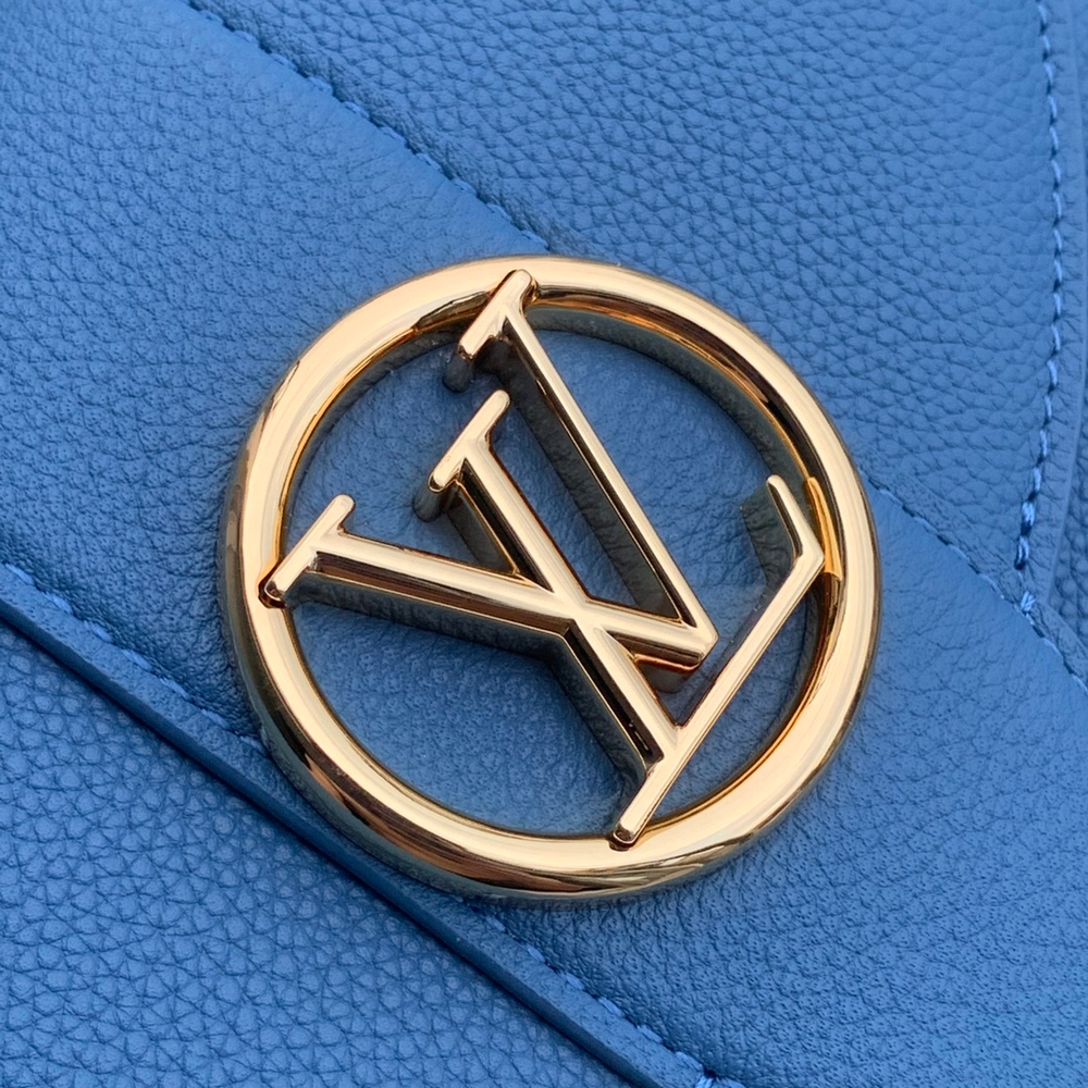 Louis Vuitton Pont 9 Soft MM