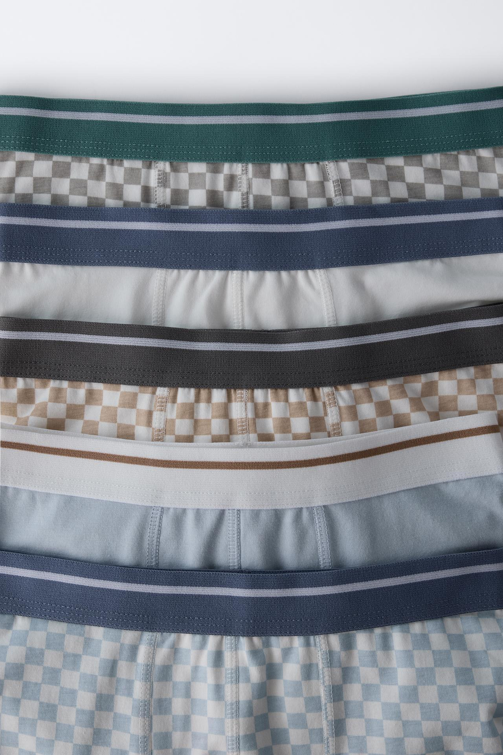 ZARA НАБОР ИЗ ПЯТИ ТРУСОВ-БОКСЕРОВ В КЛЕТКУ, РАЗНОЦВЕТНЫЙ