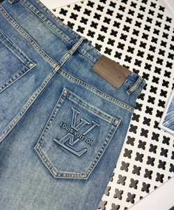 Джинсовые шорты Louis Vuitton