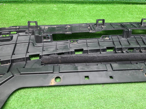 Пыльник переднего бампера Geely Atlas 2 (23-нв)