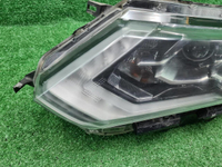 Битая Фара левая Nissan X-Trail T32 (17-22) LED