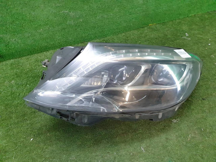 Битая Фара левая Mercedes S w222 (2013-2017) LED
