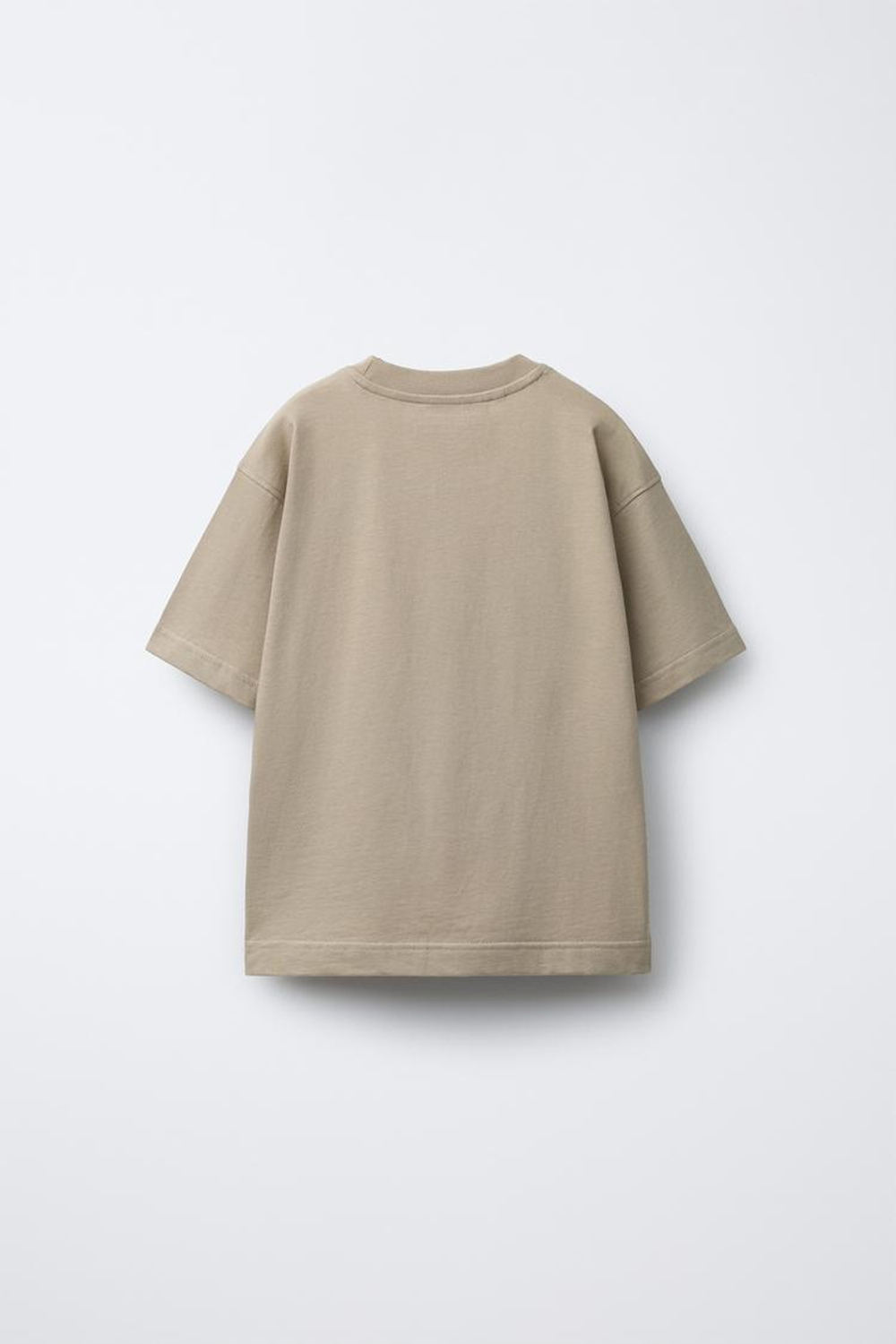 ZARA КОМПЛЕКТ ИЗ ФУТБОЛКИ И БЕРМУДОВ, ПЕСОЧНЫЙ