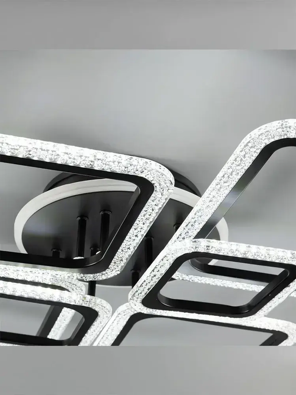 Неолайт люстра потолочная светодиодная с пультом черная RGB-подсветка музыкальная колонка SF8002/7C-BK-RGB