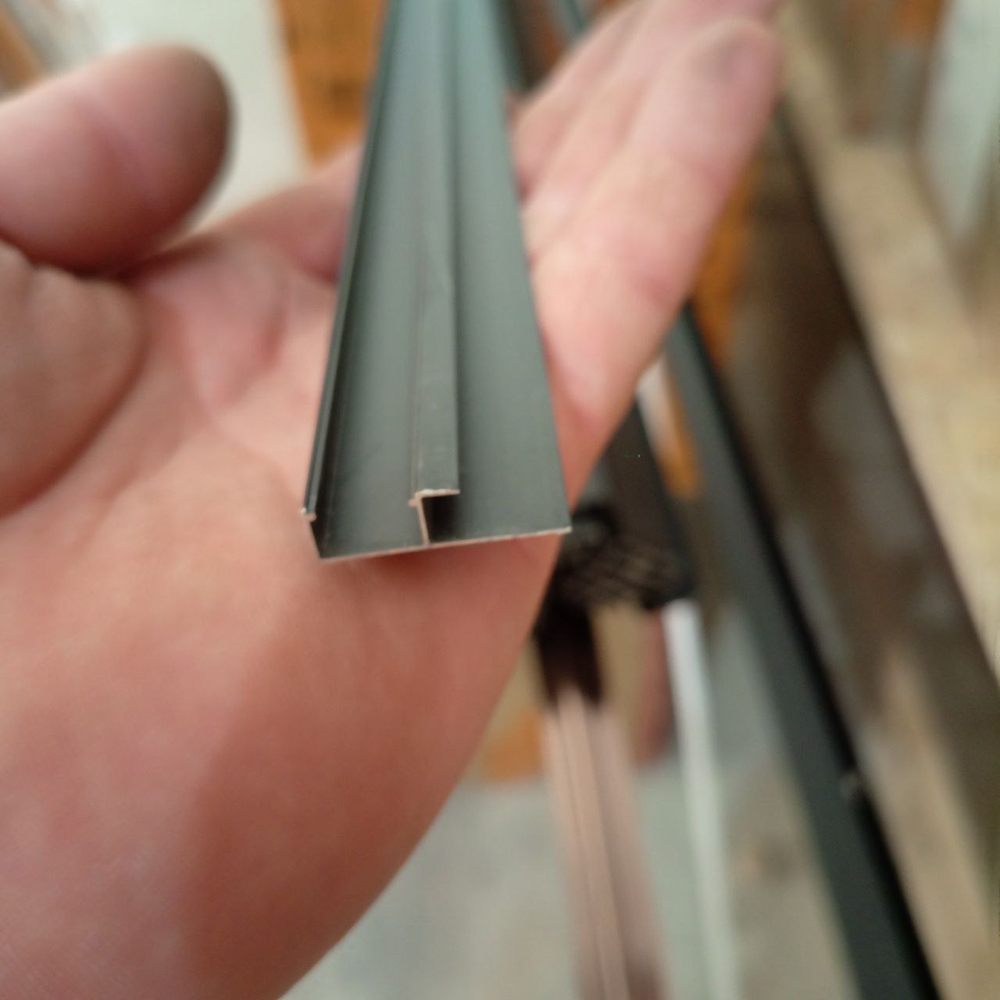 Профиль торцевой большой с подсветкой Черный