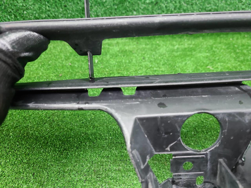 Решетка переднего бампера Porsche Cayenne 3 17-23