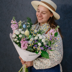 172. Ароматный весенний букет с маттиолой и ромашками