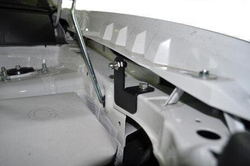 Амортизатор (упор) капота на Mitsubishi ASX 02-05(с 2010 г.в.)Autoinnovation