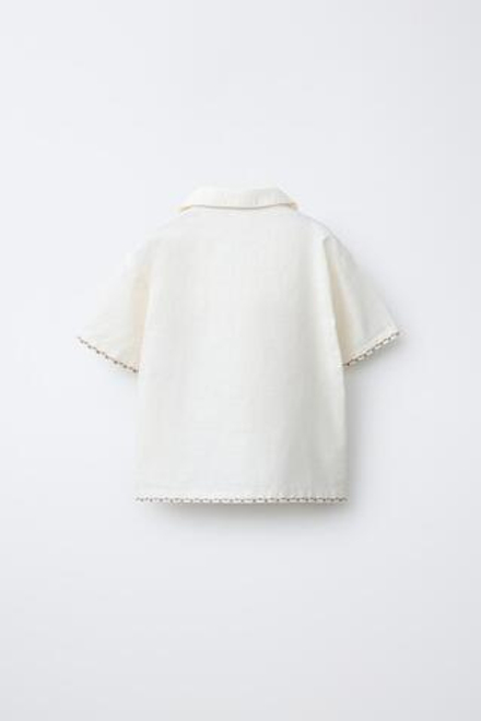 ZARA РУБАШКА С ВЫШИТЫМ ЛЬВОМ, ЭКРЮ