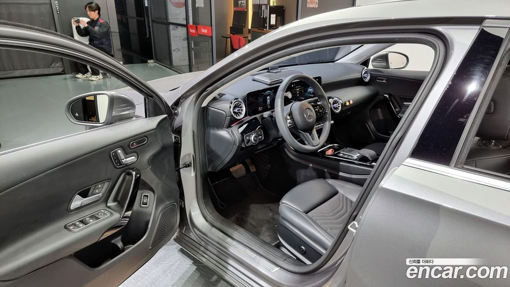Mercedes-Benz A-Class W177 A220 Sedan (03.2020)