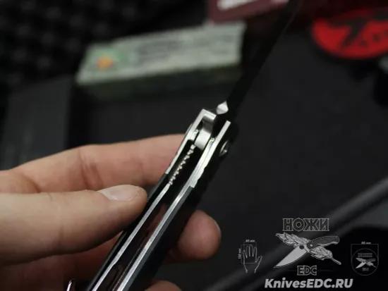 Складной нож REPTILIAN НКВД 03-2 c клинком из стали D2, рукоять зеленая микарта