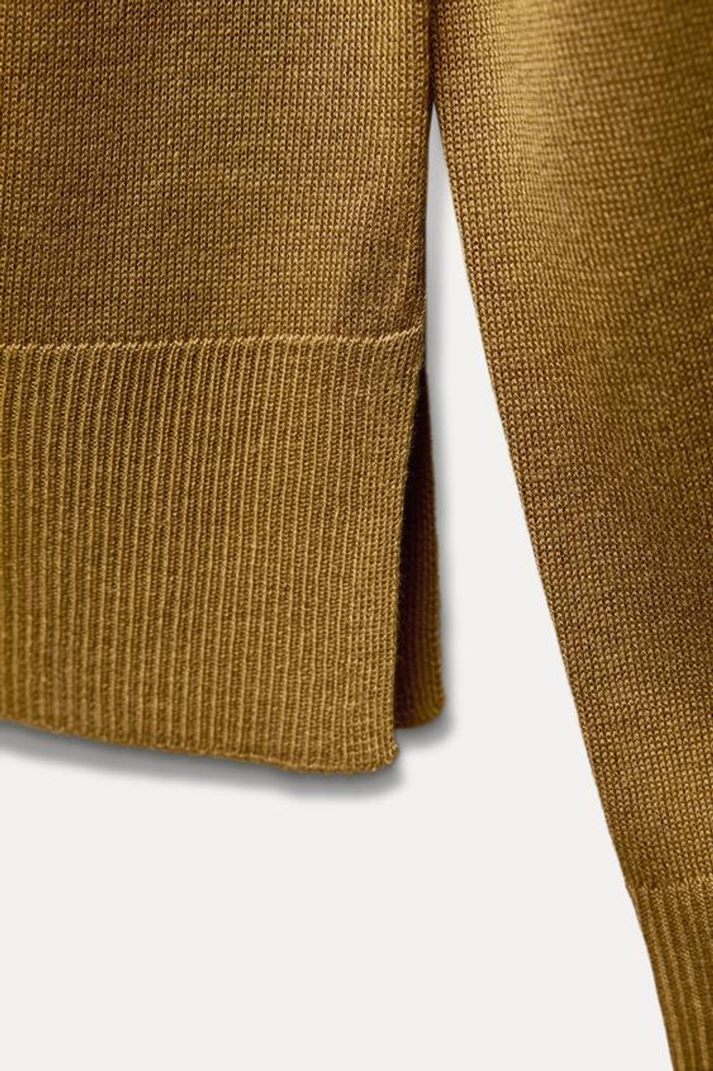 ZARA БАЗОВЫЙ ДЖЕМПЕР ИЗ ТОНКОГО ТРИКОТАЖА, ЦВЕТ ОЛИВКОВОГО МАСЛА