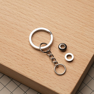 Кольцо для брелка с цепочкой, цвет Серебро