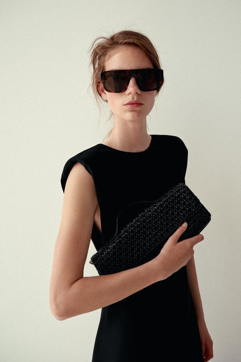 ZARA ПЛЕТЕНЫЙ КЛАТЧ, ЧЕРНЫЙ