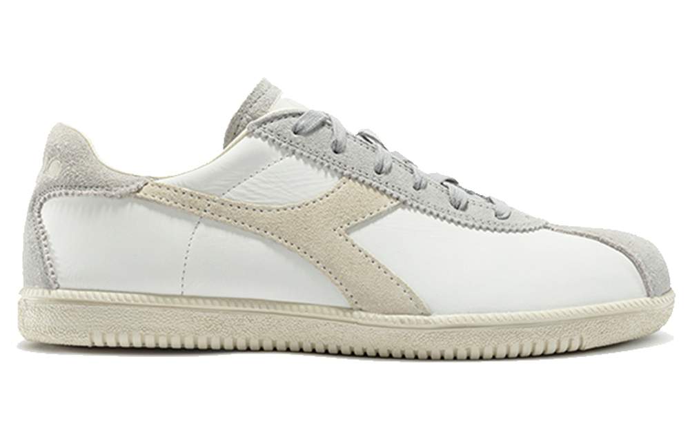 Diadora Classic And Versatile Stylish Skateboarding Shoes Unisex Light Gray