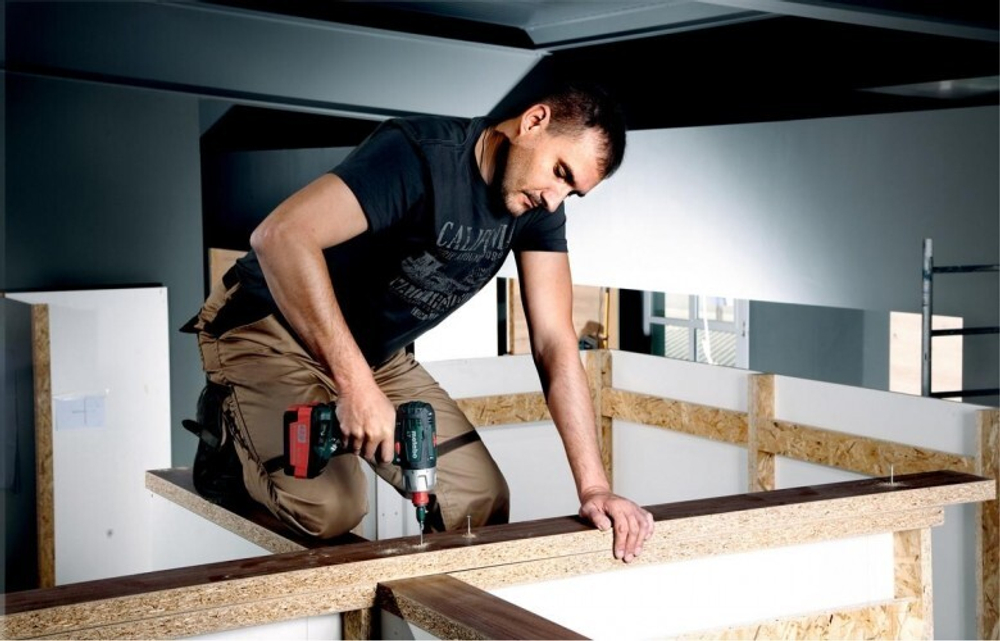 Аккумуляторный шуруповерт METABO BS 18 LT Quick 2x4.0 Ач 602104500