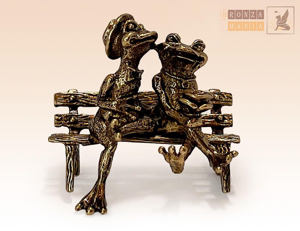 фигурка Лягушки - Модники на лавке