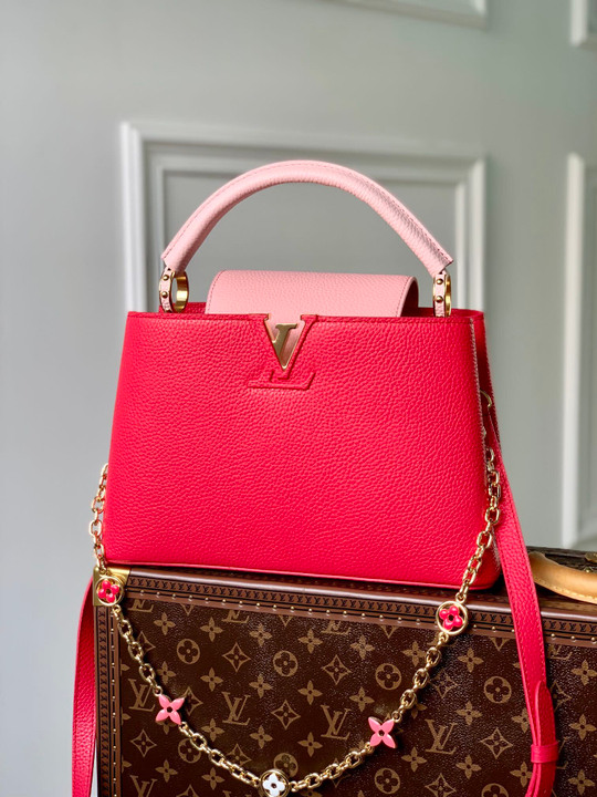 Louis Vuitton Capucines MM