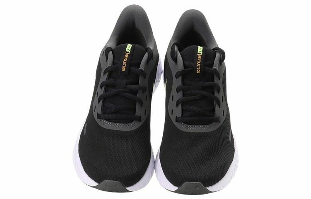 Кроссовки Nike Revolution 5
