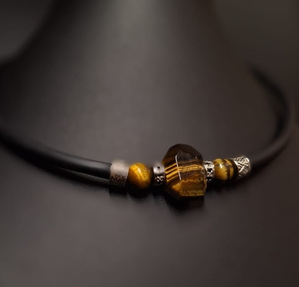 Чокер из тигрового глаза