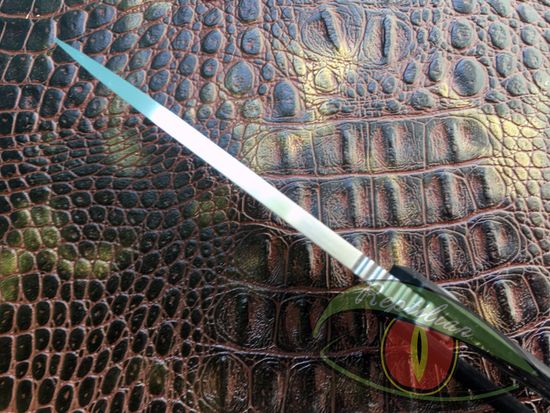 Складной нож Reptilian Шершень-03 черный c клинком из стали D2, рукоять G10