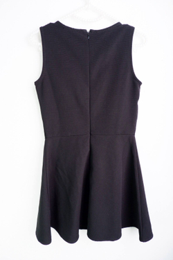 Платье Incity с красивым воротом, визуально на 42 размер