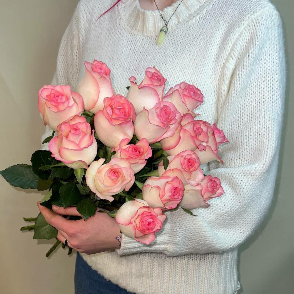 Букет из 15 розовых роз