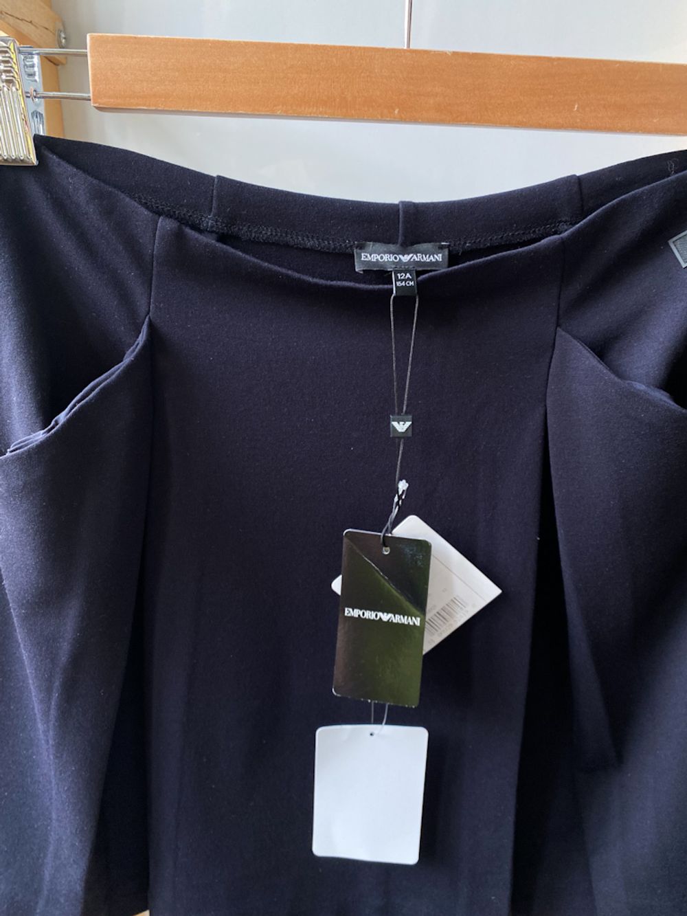 Новая юбка из вискозы Armani, 152