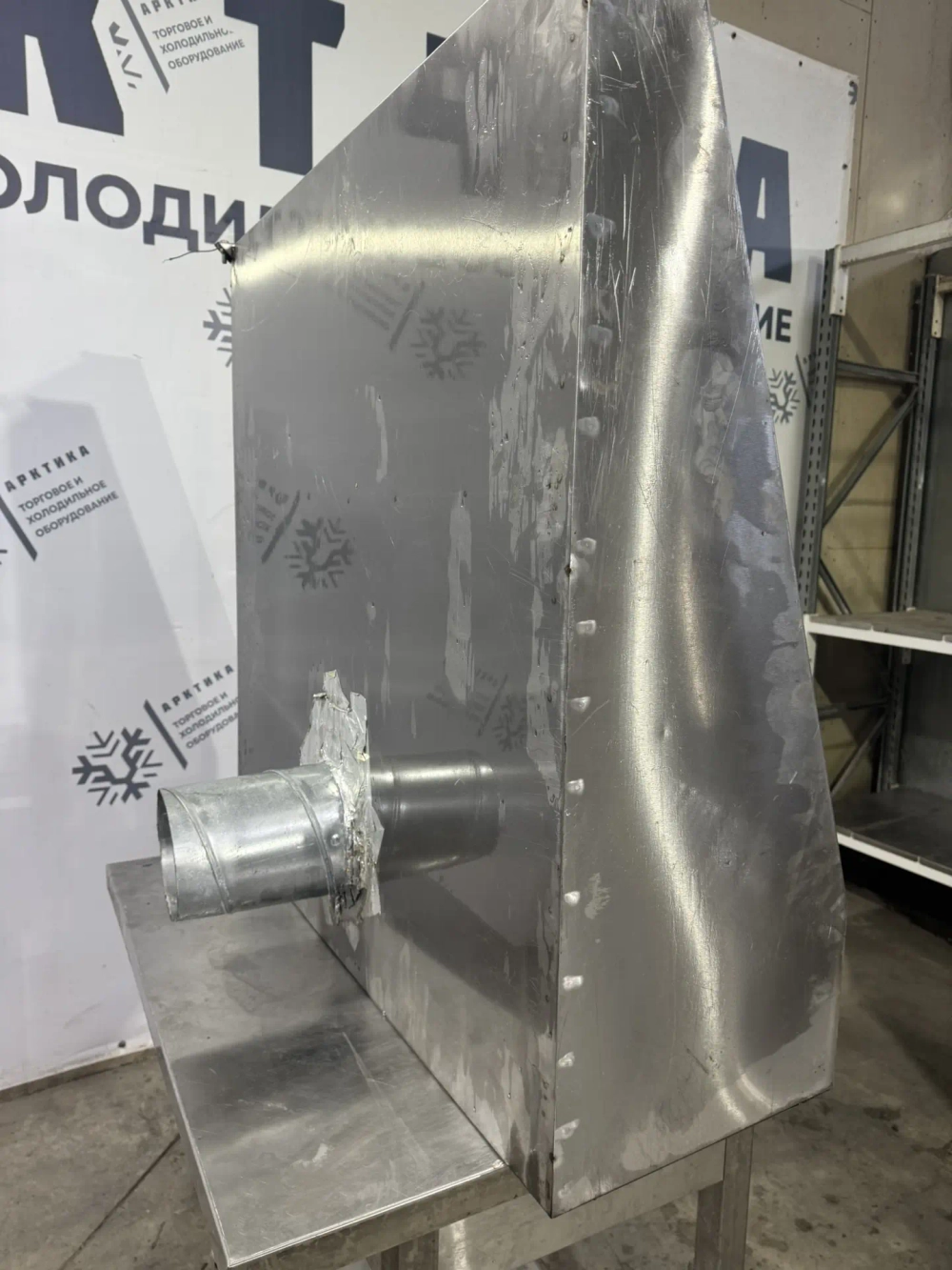 Вытяжной зонт 1000х1000х350