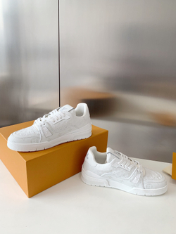 Louis Vuitton Trainer Sneaker