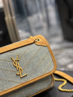 Saint Laurent Niki 21 cm