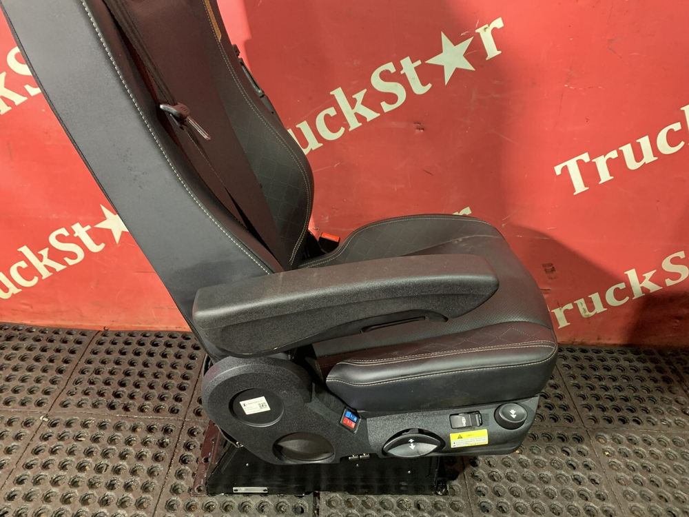 Сиденье пассажирское пневматическое 2024г