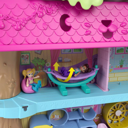 Polly Pocket - Animal Adventures - Набор домиков на дереве с 2 куклами и 4 животными HHJ06