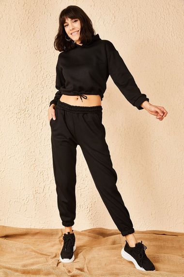 Qadın üçün papaqlı, qara idman dəsti 10301016