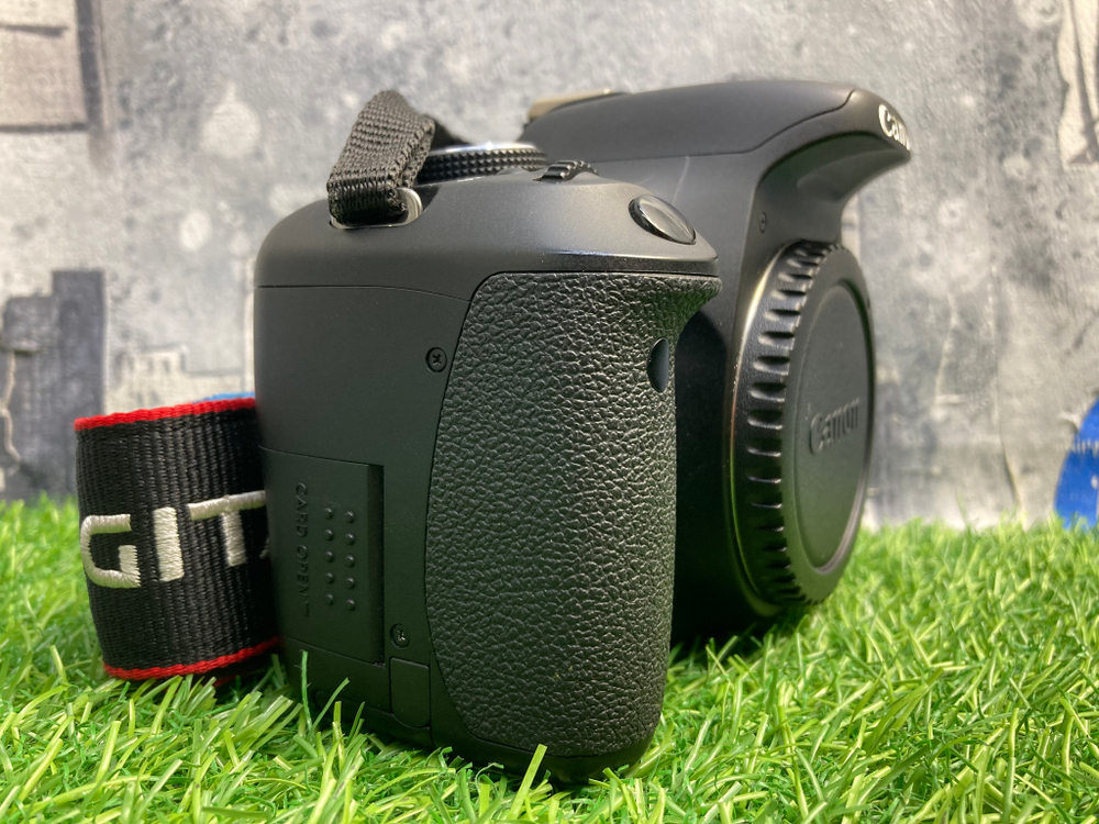 Canon EOS 600D Покупка/Продажа