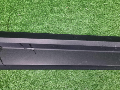 Накладка двери передняя правая Geely Coolray 19-24