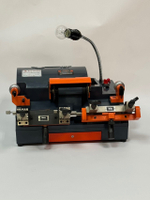 Cтанок Keyworld 100G3 Универсальный для изготовления ключей 14267