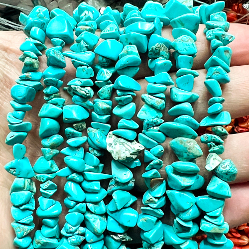 Турквенит бусины крошка 5-8 мм, нить 80 см