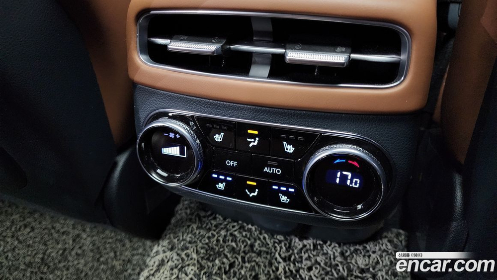 Genesis GV70 2.5T Бензин 2WD (03.2023)